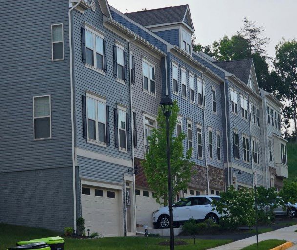 152 Shaded Valley Ct in Stafford, VA - Building Photo