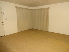 1944 Howe Dr in San Leandro, CA - Building Photo - Building Photo