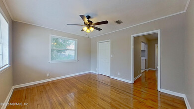 828 Acosta St in Jacksonville, FL - Building Photo - Building Photo