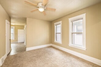 605 E Wright St in Milwaukee, WI - Building Photo - Building Photo
