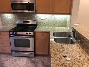 1023 Lavender Ct in Carpinteria, CA - Building Photo - Building Photo