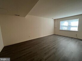 9639 Hagel Cir in Lorton, VA - Building Photo