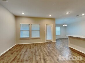 3334 Everly Dr in Fate, TX - Foto de edificio - Building Photo