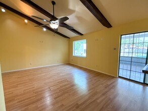 405 Westmont Dr in Laredo, TX - Building Photo - Building Photo