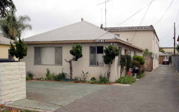 2614 Kansas Ave in Santa Monica, CA - Foto de edificio