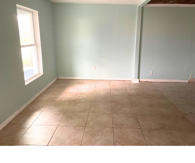 128 McCoy Dr in Lake Placid, FL - Building Photo - Building Photo