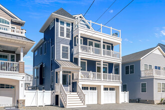 18 Fielder Ave in Seaside Heights, NJ - Building Photo - Building Photo