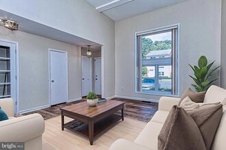 8467 Ivy Glen Ct in Manassas, VA - Foto de edificio - Building Photo