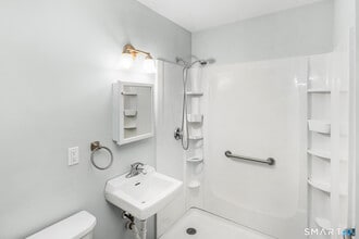 1 Ardman Dr in Windham, CT - Building Photo - Building Photo