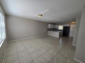 385 Lime St in Eatonville, FL - Building Photo - Building Photo