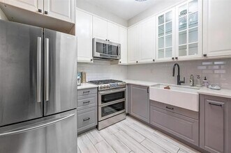 212 Madison St in Hoboken, NJ - Building Photo - Building Photo