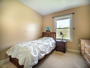 68 Silver St in Hinesburg, VT - Building Photo - Building Photo