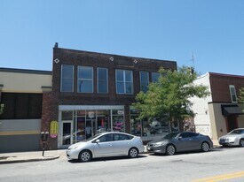 15 S 10th St in Columbia, MO - Building Photo