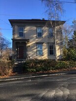 38 Wannalancit St in Lowell, MA - Building Photo