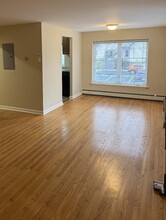 32 W King St in Malvern, PA - Building Photo - Building Photo