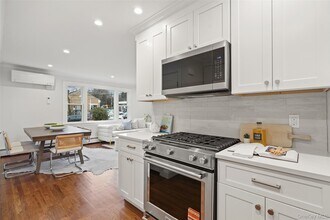 11 Orchard Ave in Rye, NY - Building Photo - Building Photo