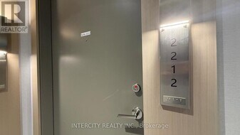 15 Skyridge Dr in Brampton, ON - Building Photo