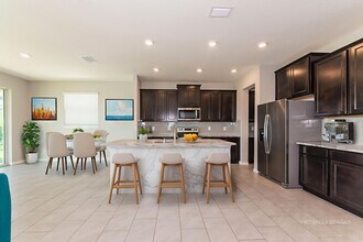 5215 Tannin Ln in Bradenton, FL - Building Photo - Building Photo