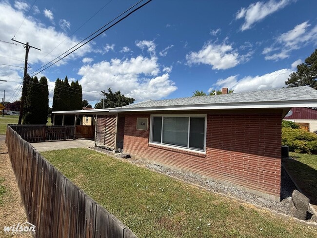 property at 1320 S 20th Ave