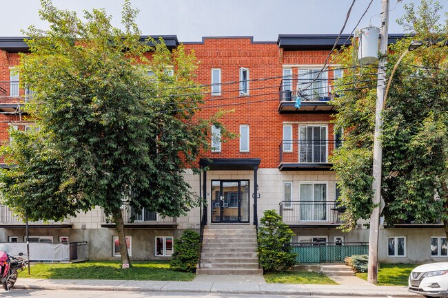 8774 Verville Rue in Montréal, QC - Building Photo - Building Photo