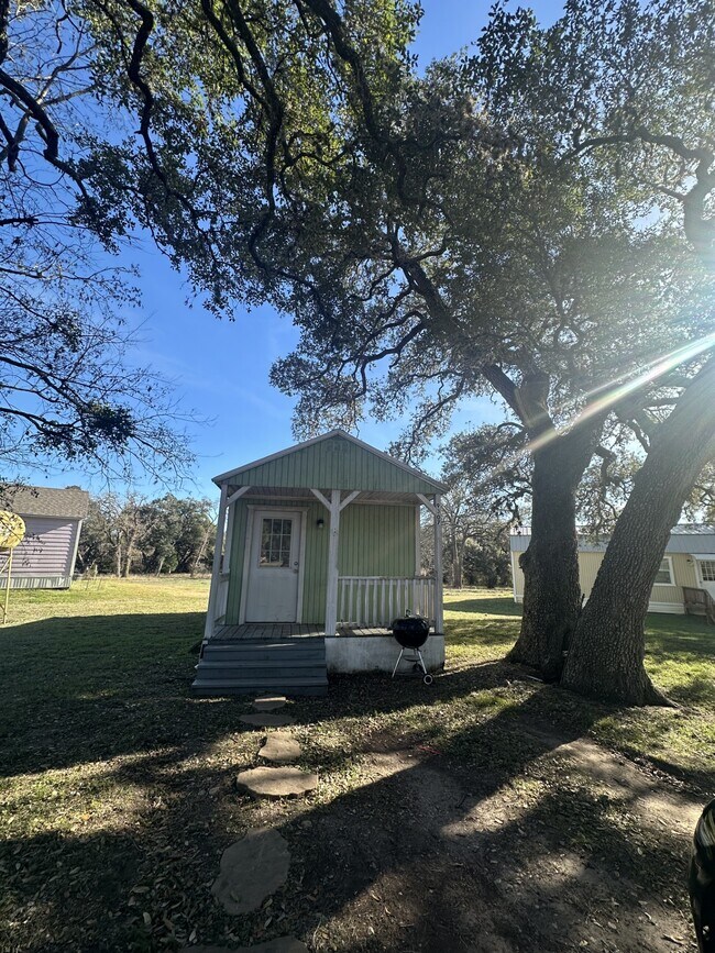 9307 Hwy 290 W in Brenham, TX - Building Photo - Building Photo