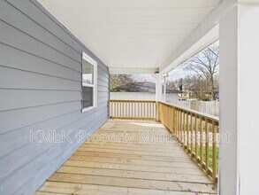 575 Fernwood Dr in Akron, OH - Building Photo - Building Photo