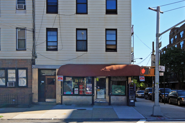 Jennings Hall Senior Housing in Brooklyn, NY - Building Photo - Building Photo