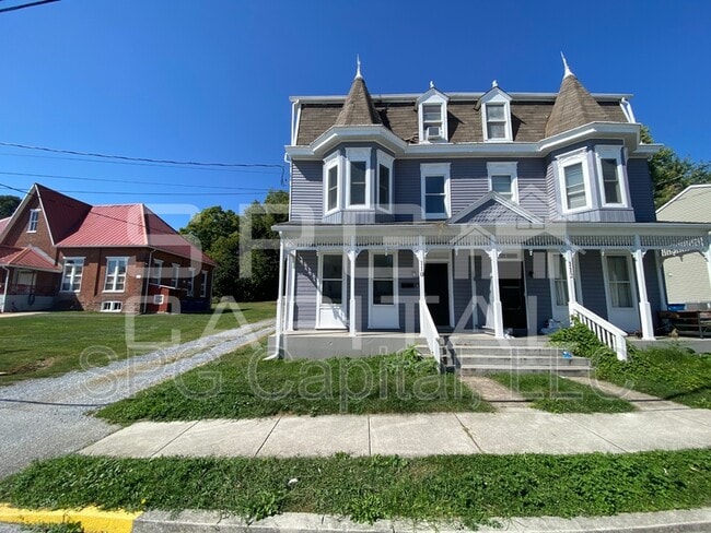 property at 110 N York St