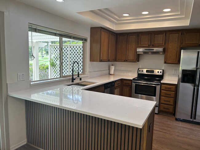 1128 La Casa Ln in San Marcos, CA - Building Photo - Building Photo