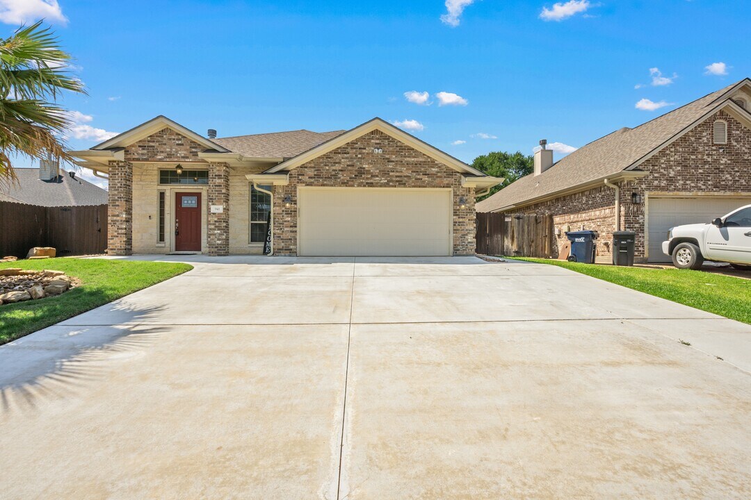 941 Dove Landing Ave in College Station, TX - Building Photo