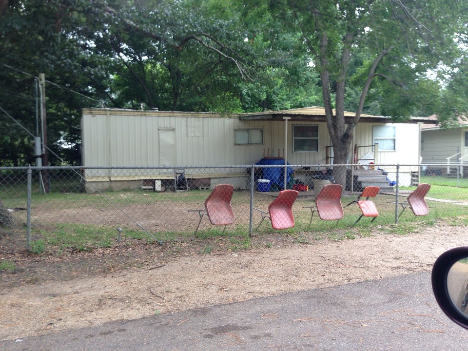 113 Brent St in Crystal Springs, MS - Building Photo