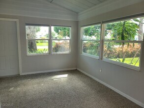 14807 Crooked Pond Ct in Ft. Myers, FL - Building Photo - Building Photo