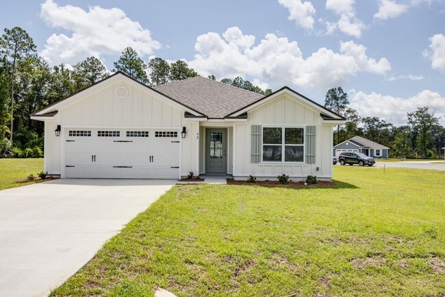 92 E Pecan St in Crawfordville, FL - Foto de edificio - Building Photo