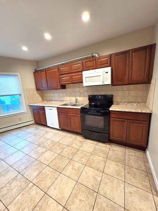 1336-1340 Cranston Street