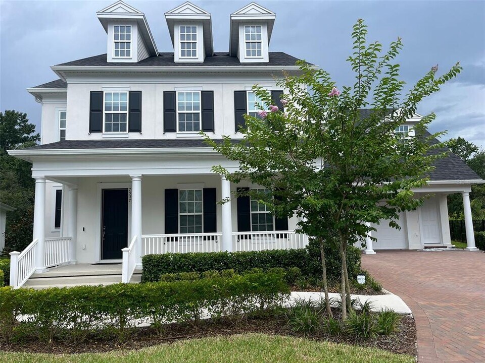 7537 Estuary Lk Lp in Kissimmee, FL - Building Photo