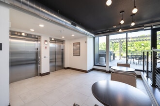 Fenview Flats in Chaska, MN - Building Photo - Interior Photo