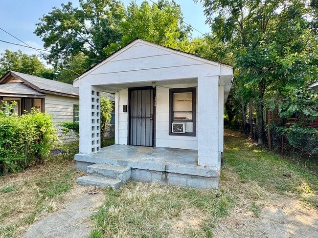 1536 Brookins St in Memphis, TN - Building Photo - Building Photo