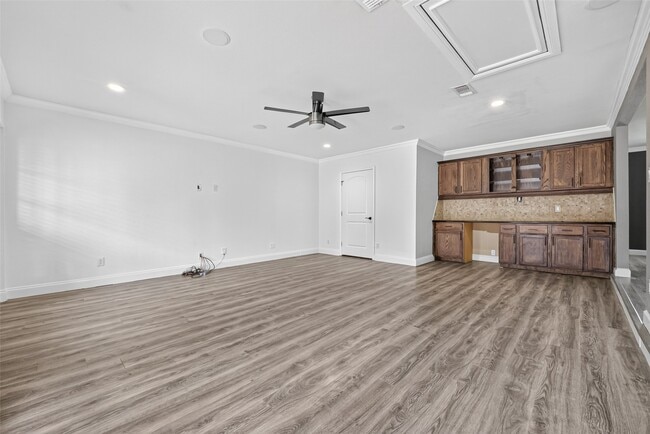 property at 7713 Yoe St