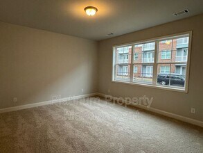 1598 Laurel Blossom Walk in Lawrenceville, GA - Building Photo - Building Photo