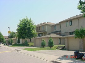 River Breeze in Ajax, ON - Building Photo