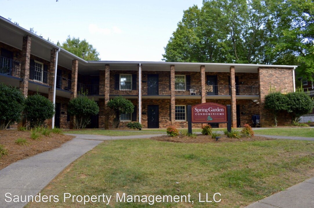 665 N Spring St in Winston-Salem, NC - Building Photo