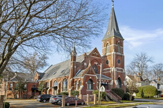 Cathedral Park Apartments in Little Rock, AR - Foto de edificio - Building Photo