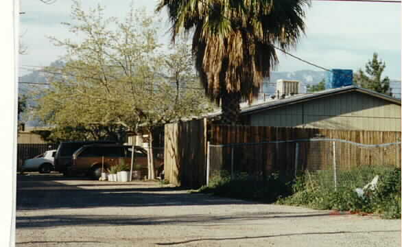 5757-5759 E 28th St in Tucson, AZ - Foto de edificio - Building Photo