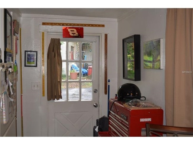 8105 W Colonial Dr in Orlando, FL - Building Photo - Building Photo