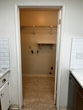 9012 Cornwall Dr in Stockton, CA - Building Photo - Building Photo