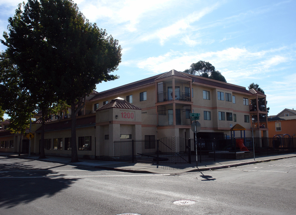 1200-1250 Bissell Ave in Richmond, CA - Foto de edificio