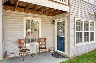 8707 Grasmere Ct, Unit 8707 in Fort Washington, MD - Foto de edificio - Building Photo