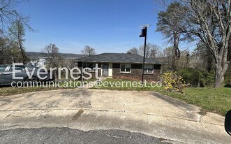 1816 Doman Cir in Birmingham, AL - Building Photo