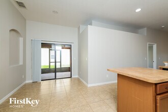 2708 Eagle Cliff Dr in Kissimmee, FL - Foto de edificio - Building Photo