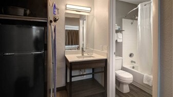704 Horizon Dr, Unit A in Grand Junction, CO - Building Photo